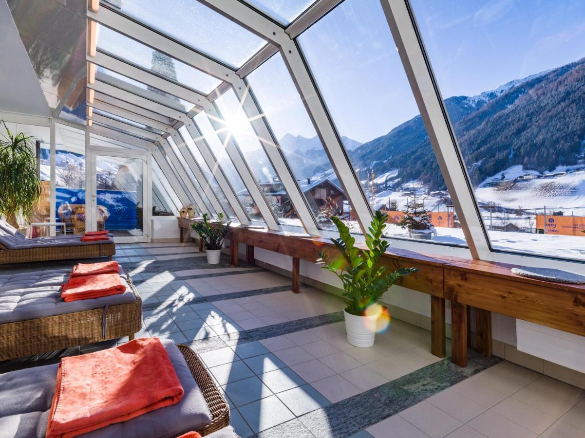 Готель Happy Stubai Нойштіфт-ім-Штубайталь Екстер'єр фото