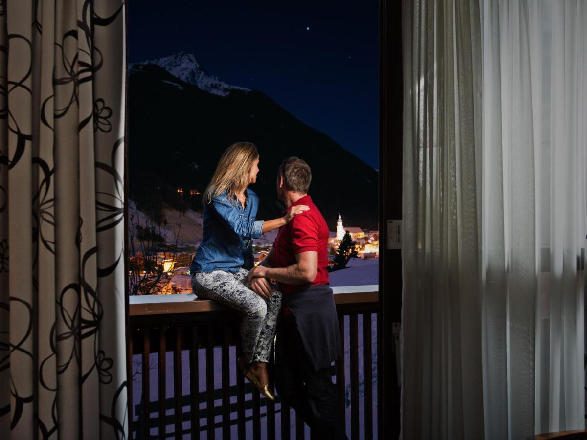 Готель Happy Stubai Нойштіфт-ім-Штубайталь Екстер'єр фото