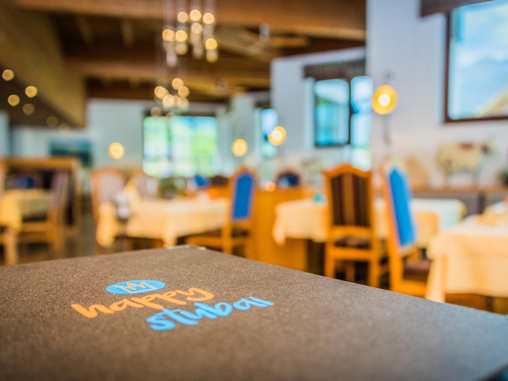 Готель Happy Stubai Нойштіфт-ім-Штубайталь Екстер'єр фото